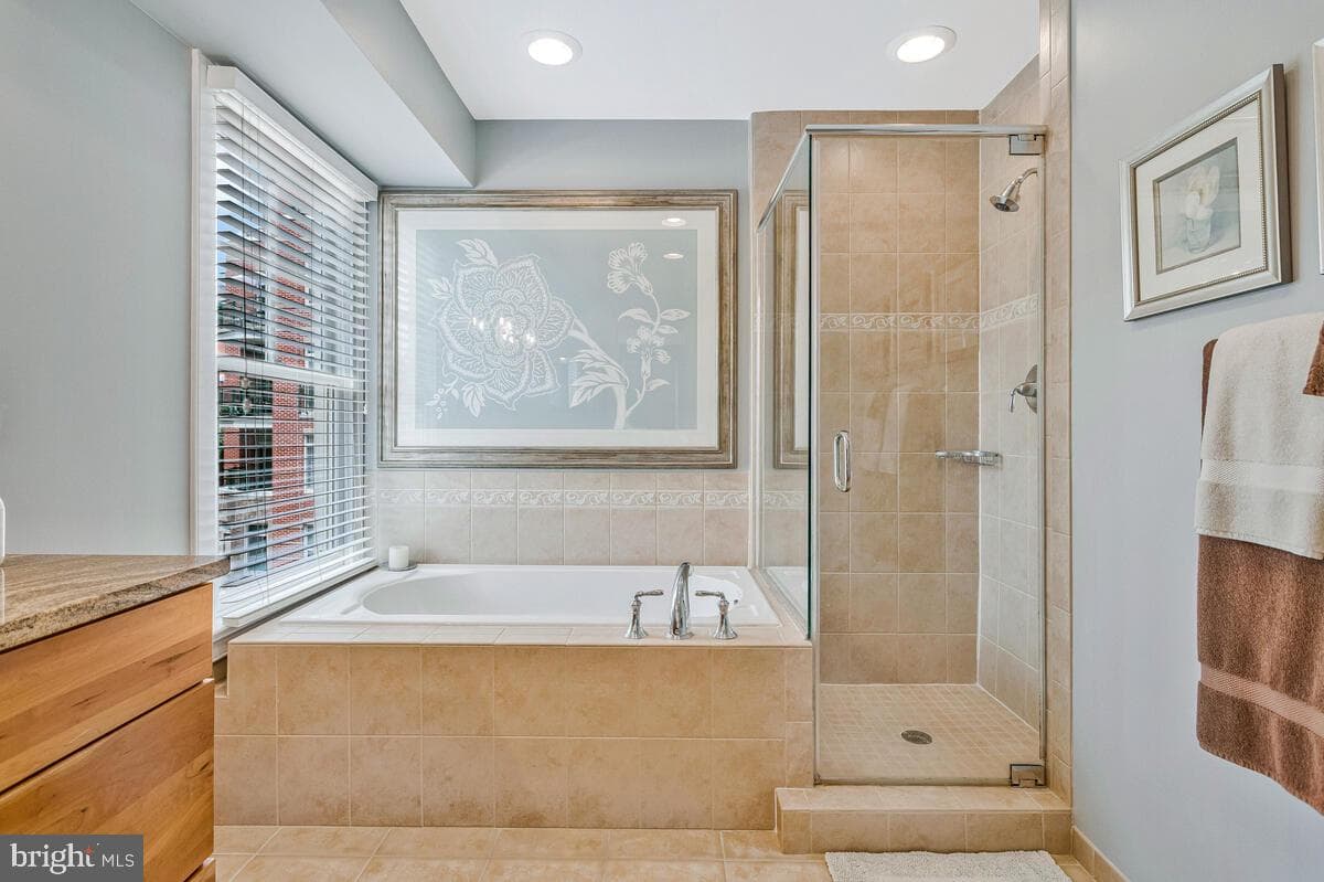 57 Richards Lane photo 21