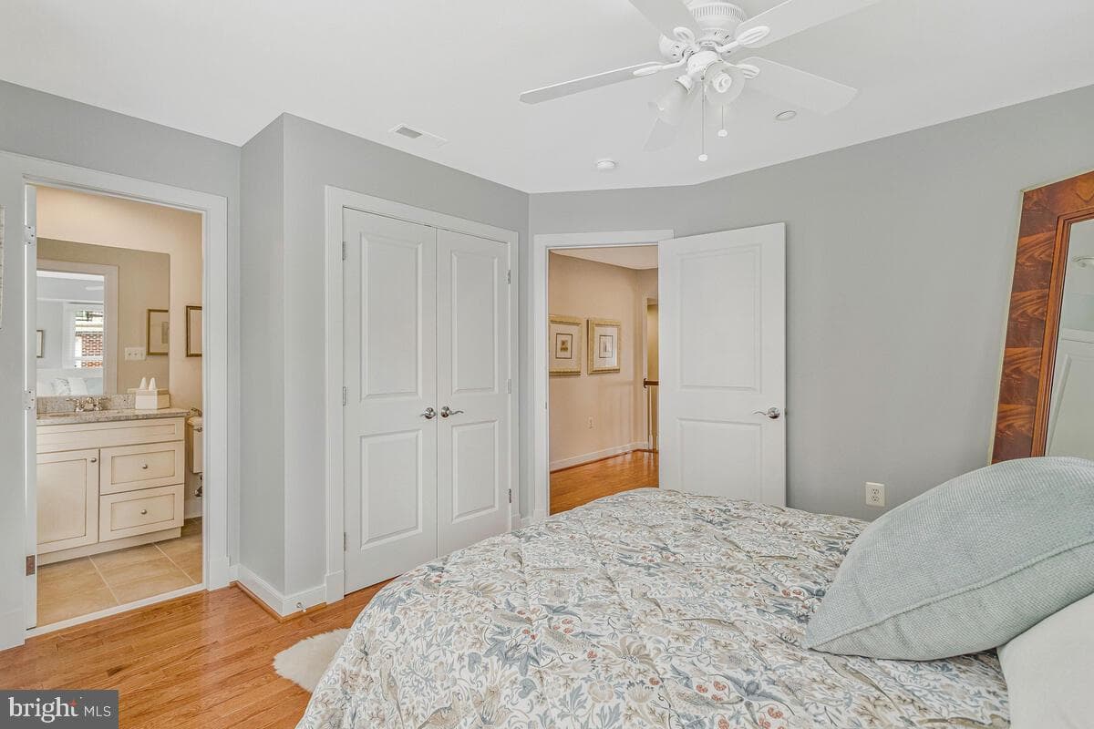 57 Richards Lane photo 23