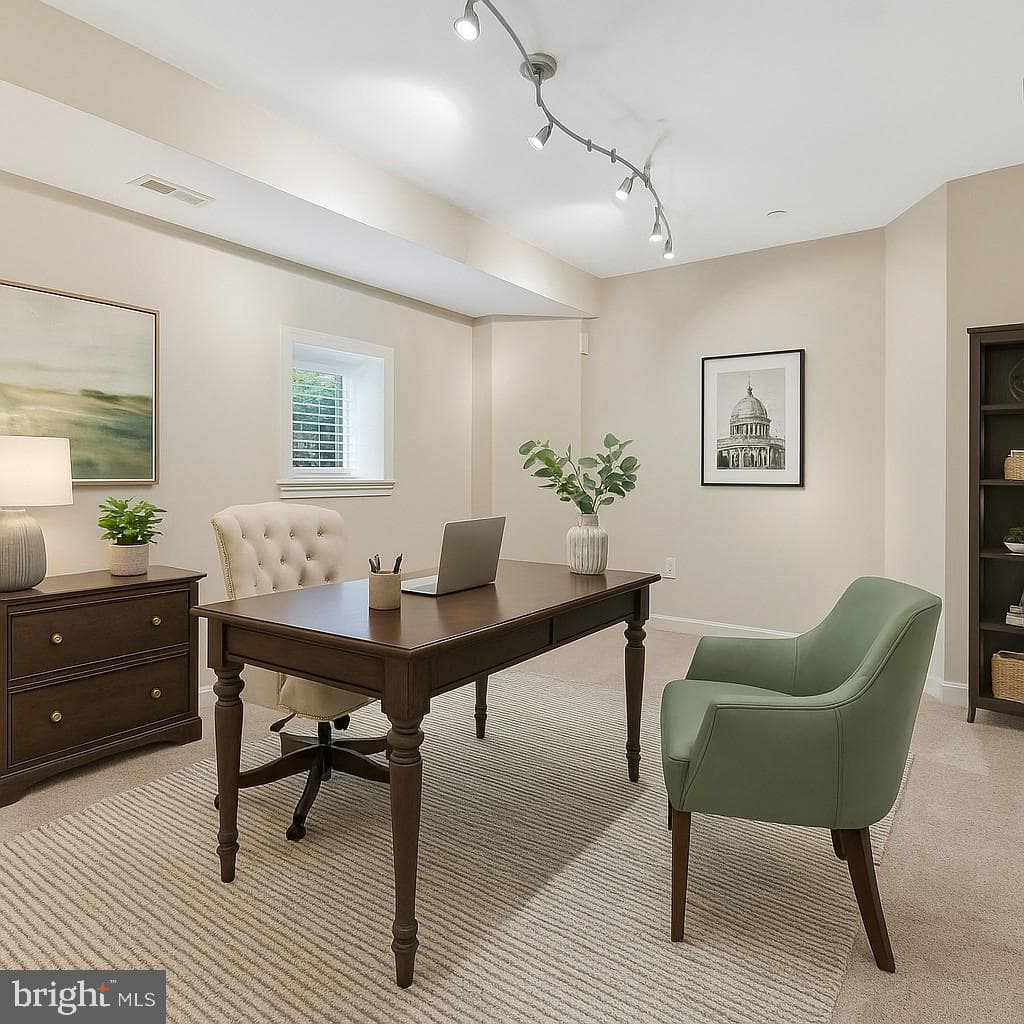 57 Richards Lane photo 34
