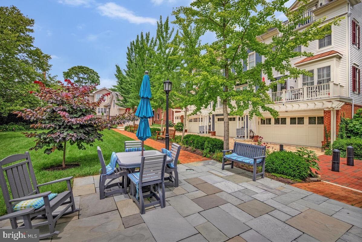 57 Richards Lane photo 42