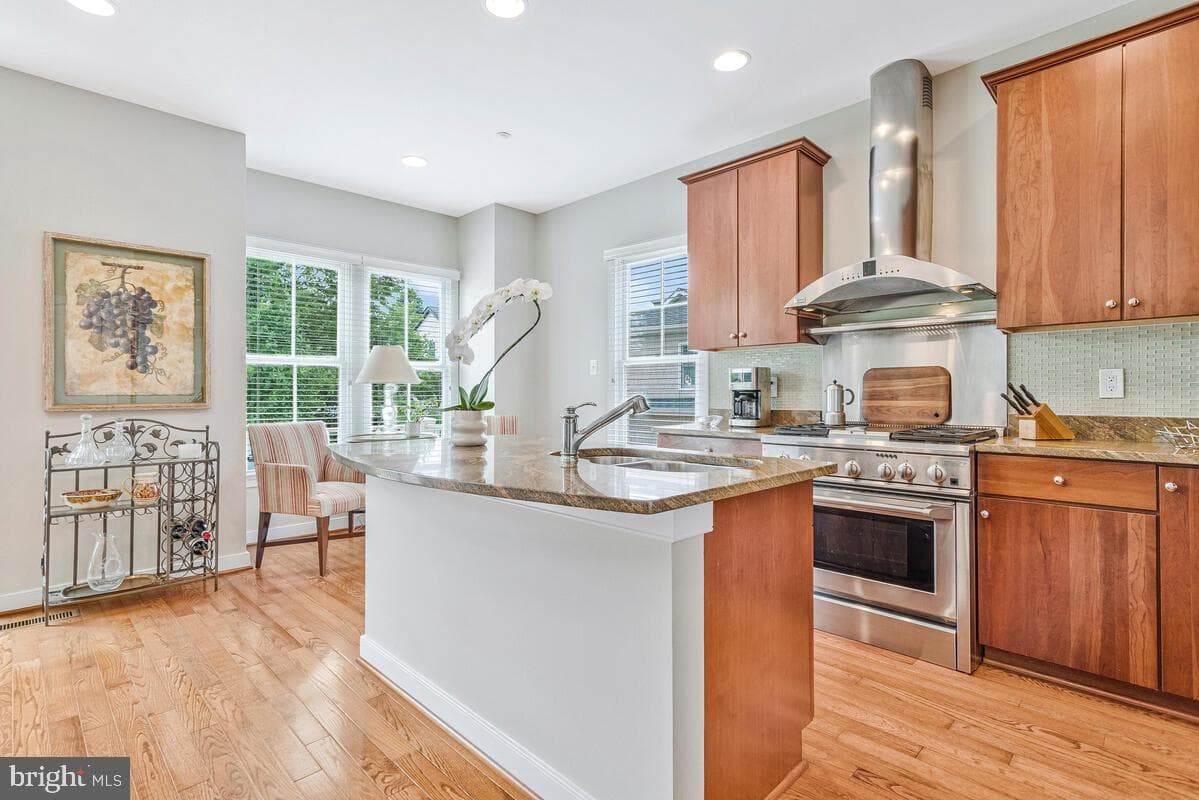 57 Richards Lane photo 7