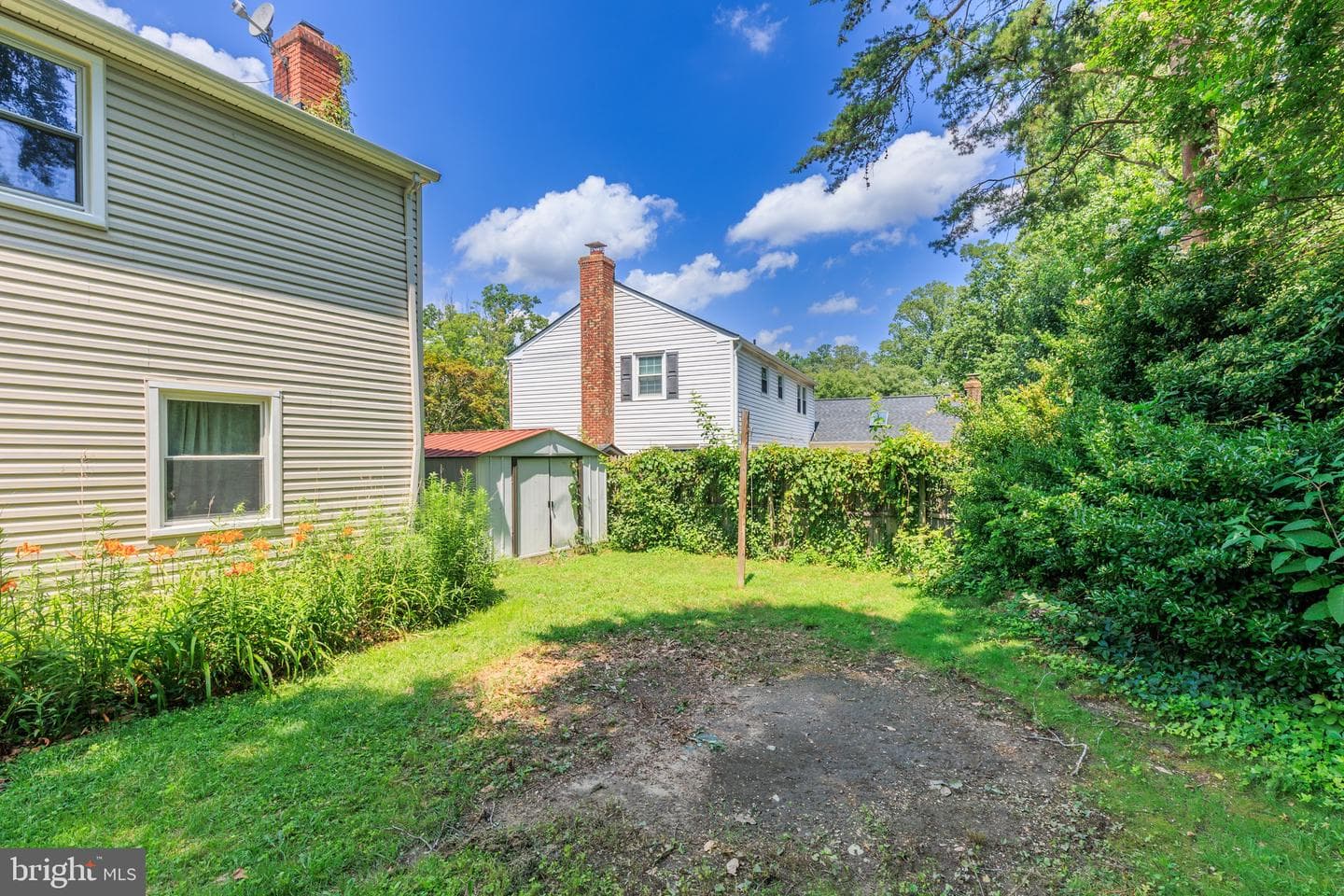 1794 Rochester Street photo 32