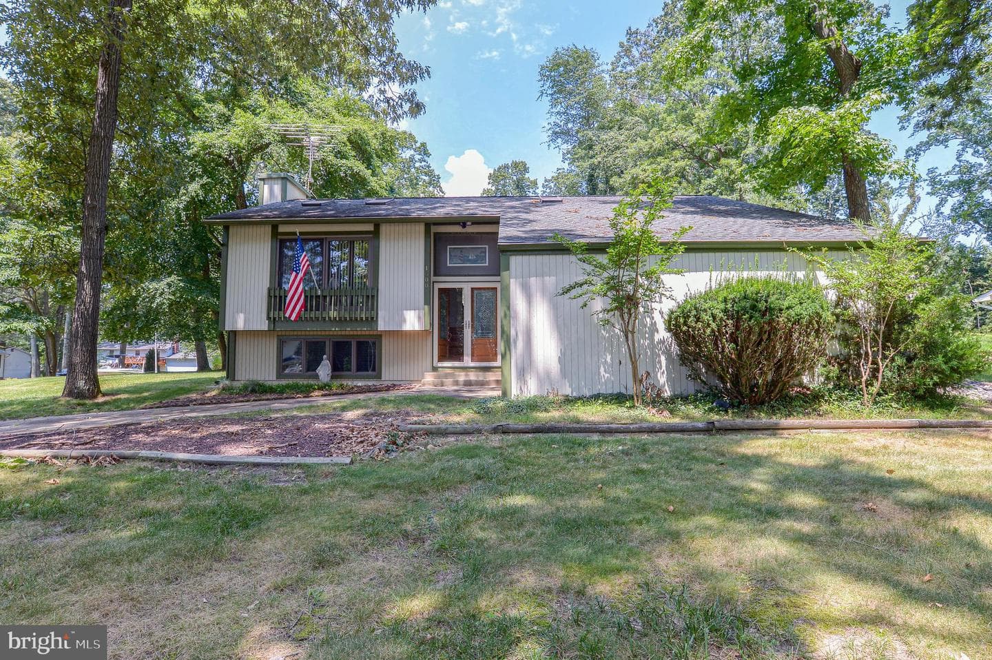 1600 Coralie Court photo 2