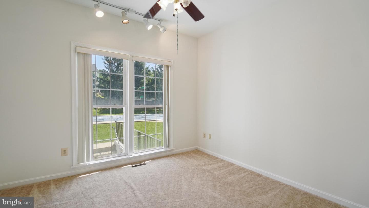 8301 Hope Point Court photo 23