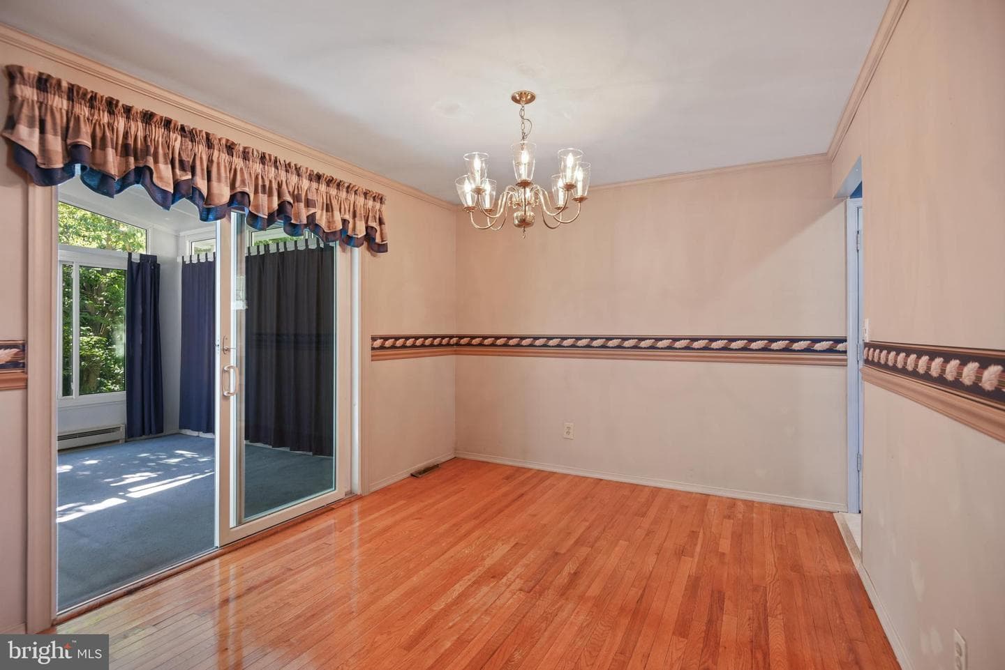 7923 Oakwood Road photo 3