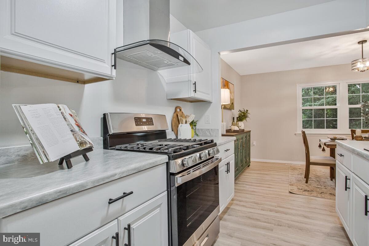 570 Millshire Drive photo 10