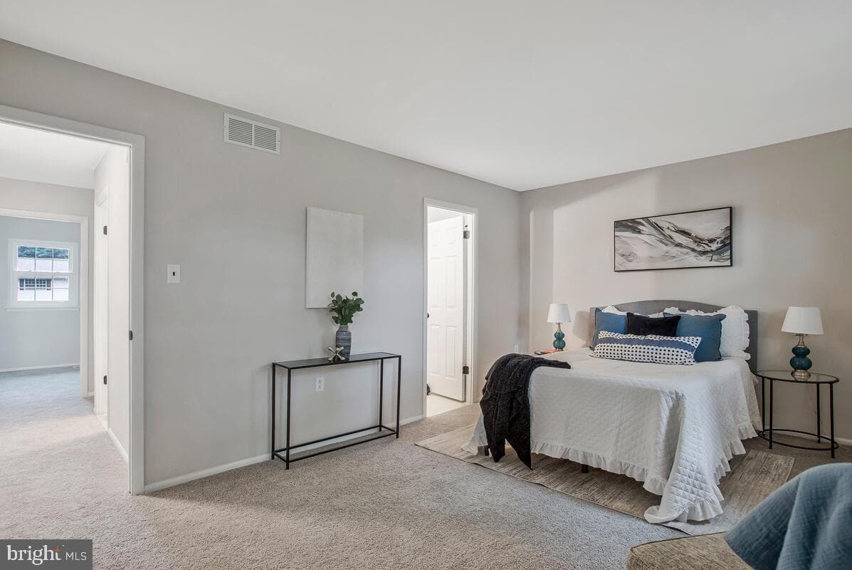 570 Millshire Drive photo 17