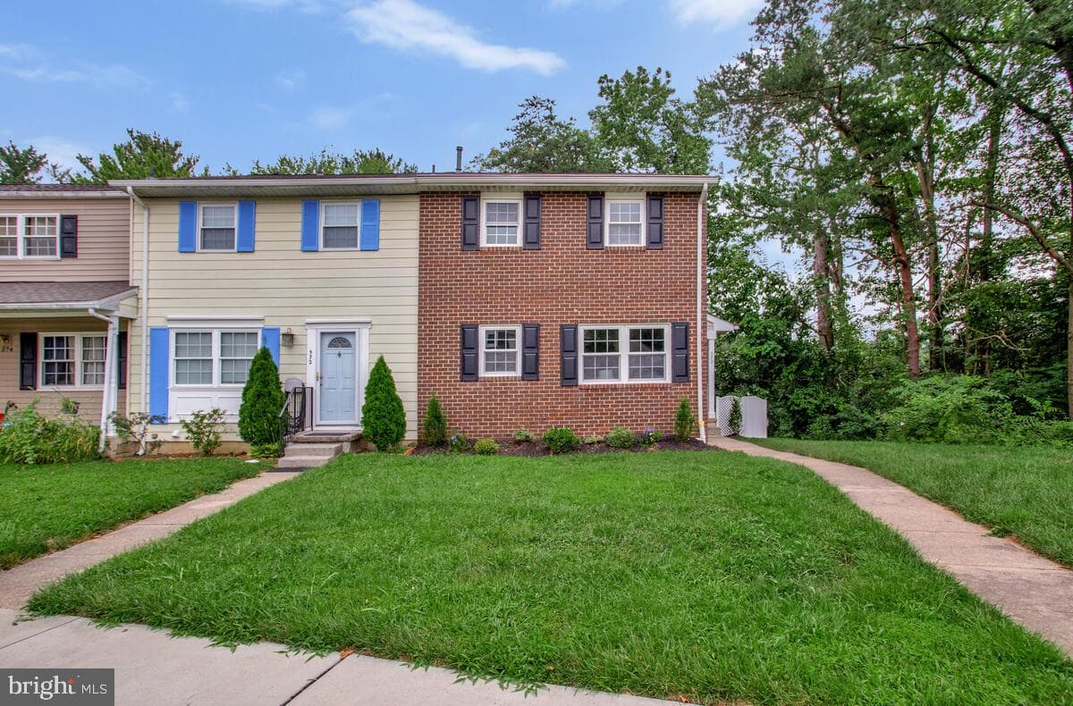 570 Millshire Drive photo 3