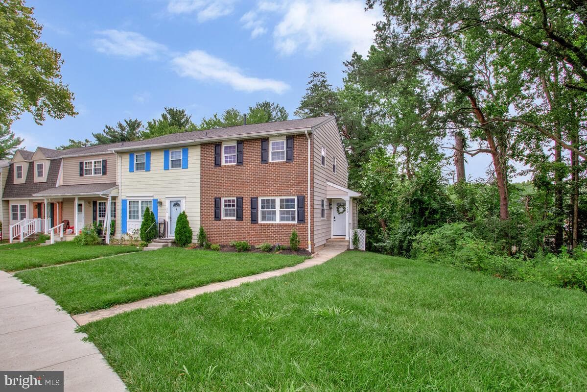 570 Millshire Drive photo 4