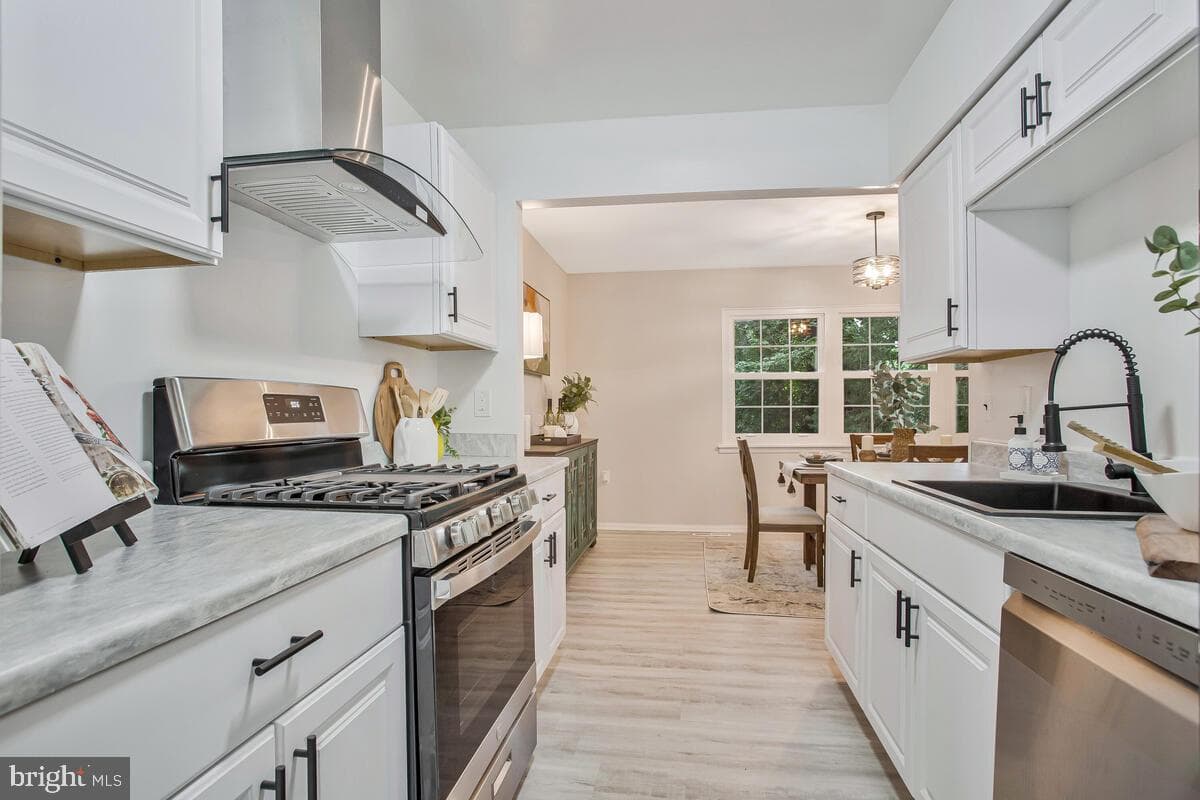 570 Millshire Drive photo 9