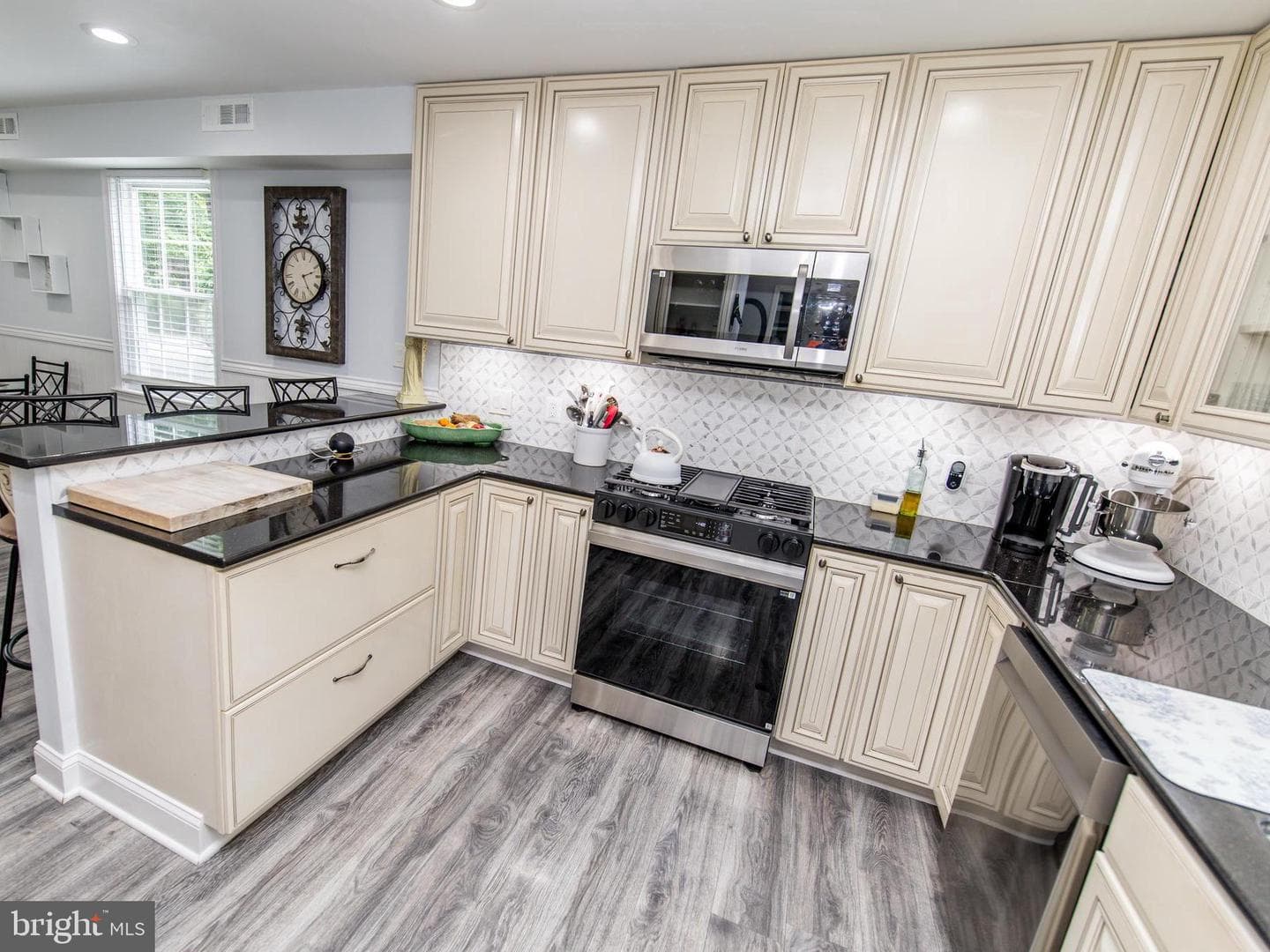 921 W Benning Road photo 17