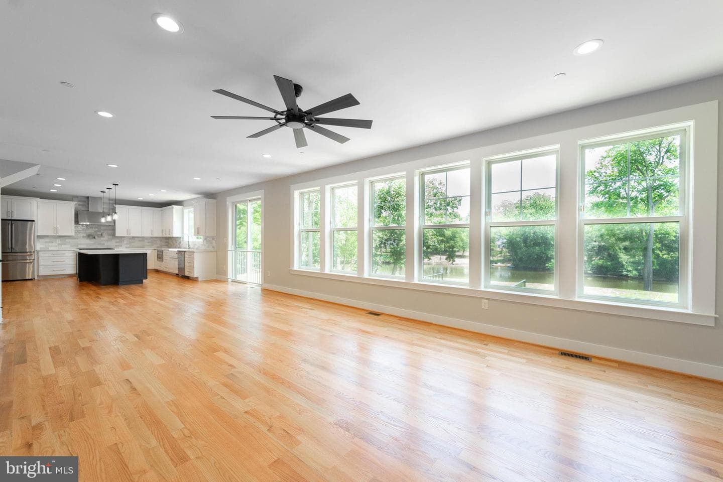 218 Daffodil Road photo 13