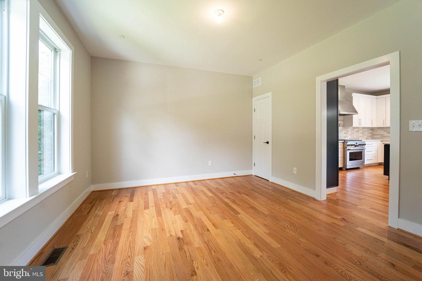 218 Daffodil Road photo 15