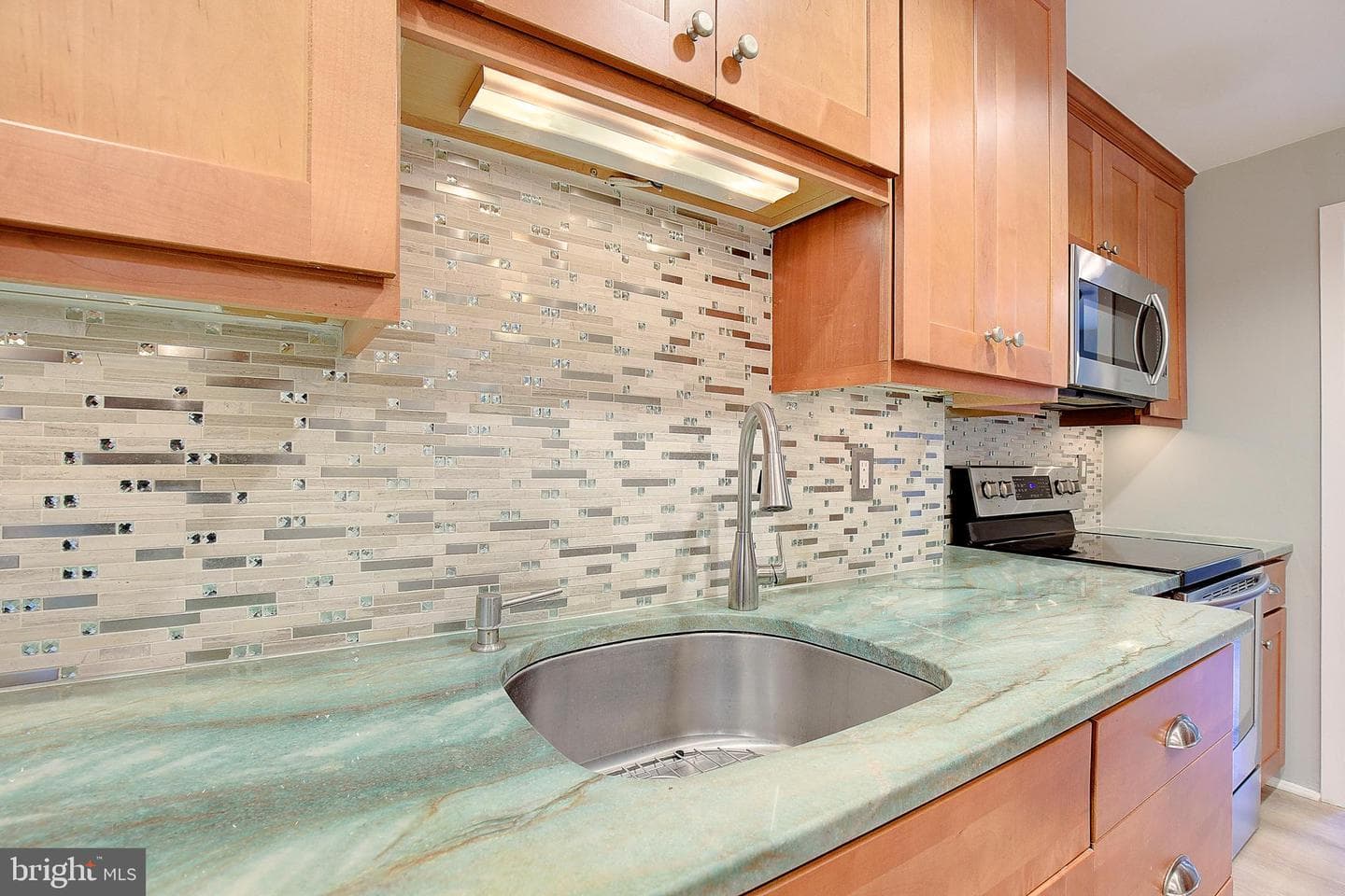 349 Arbutus Drive photo 18