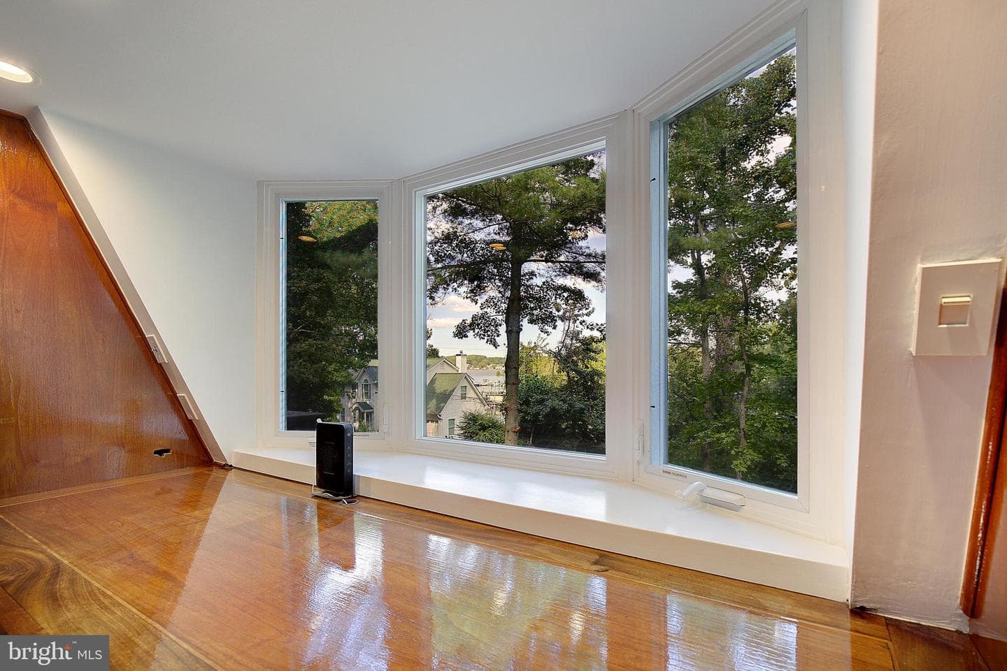 349 Arbutus Drive photo 37