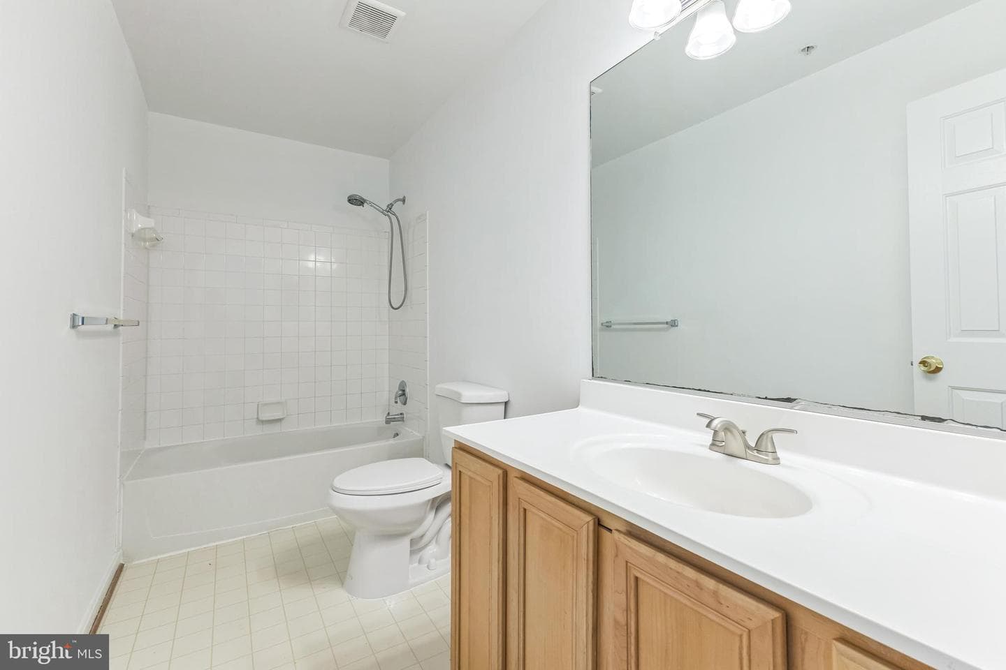 6506 Eiderdown Court photo 9