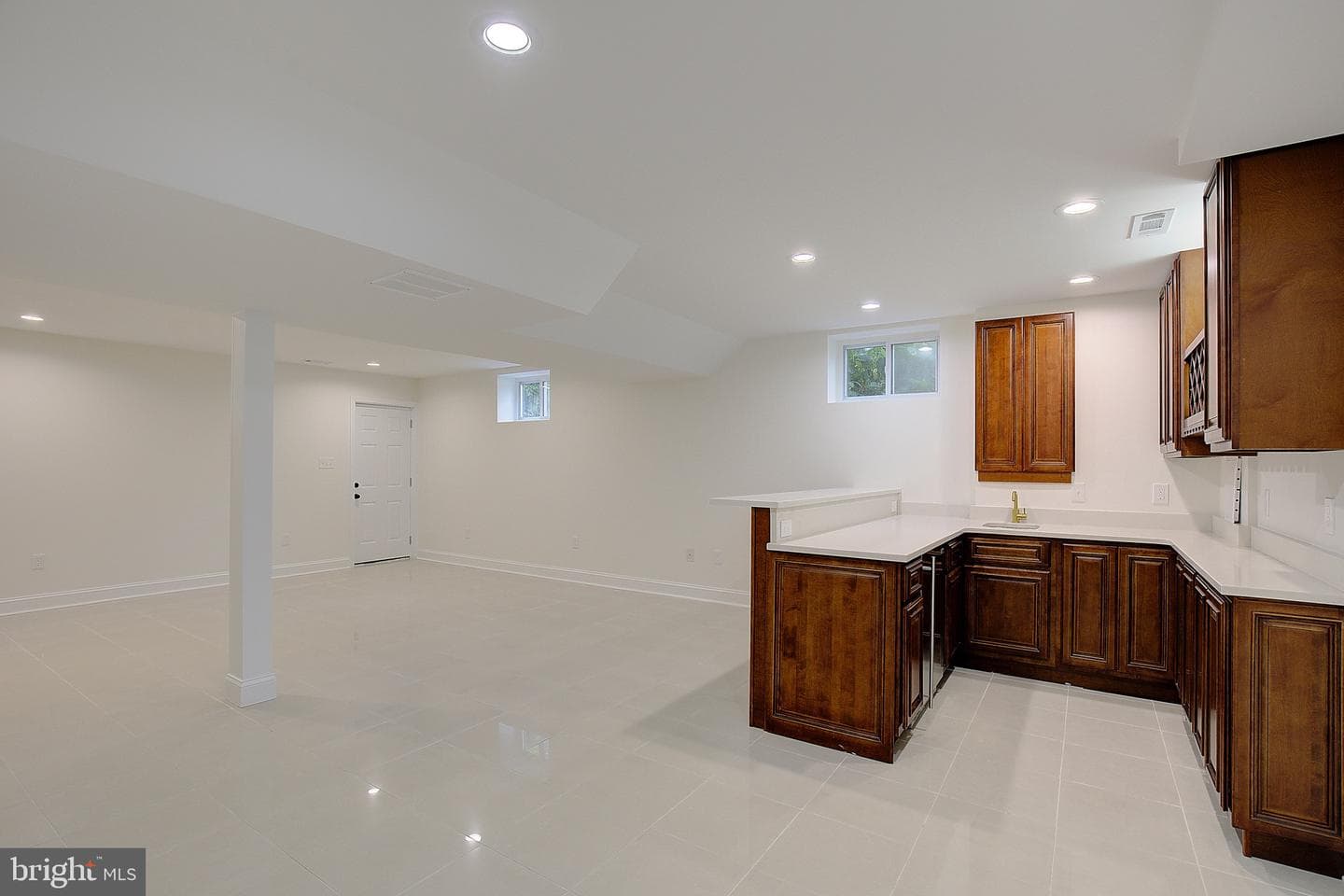 1733 Mayfair Place photo 24