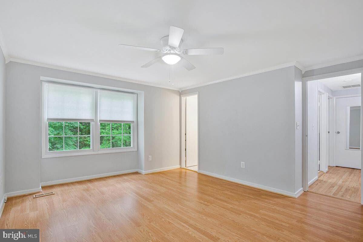 616 Bay Hills Drive photo 12
