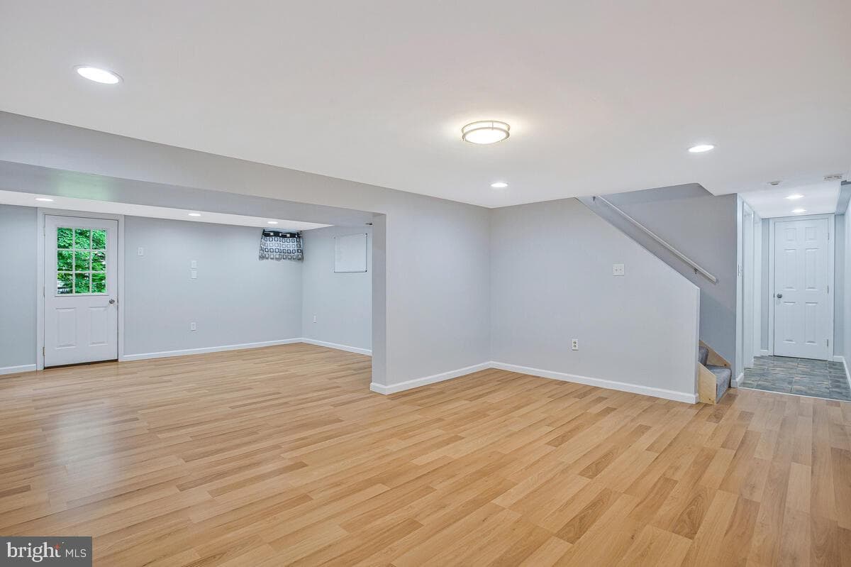 616 Bay Hills Drive photo 20