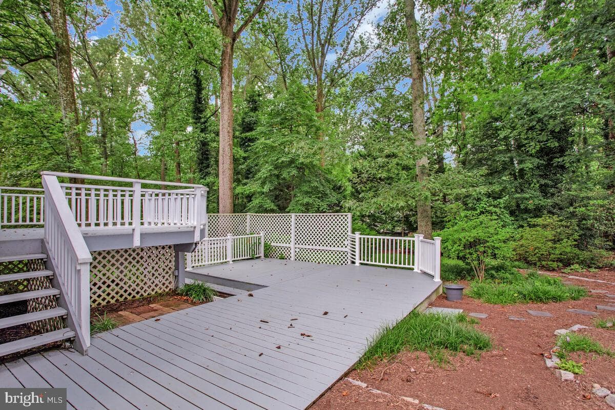 616 Bay Hills Drive photo 25