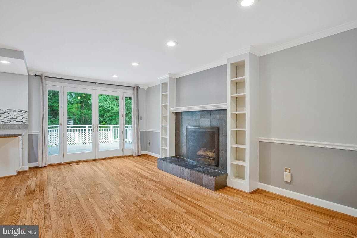 616 Bay Hills Drive photo 9