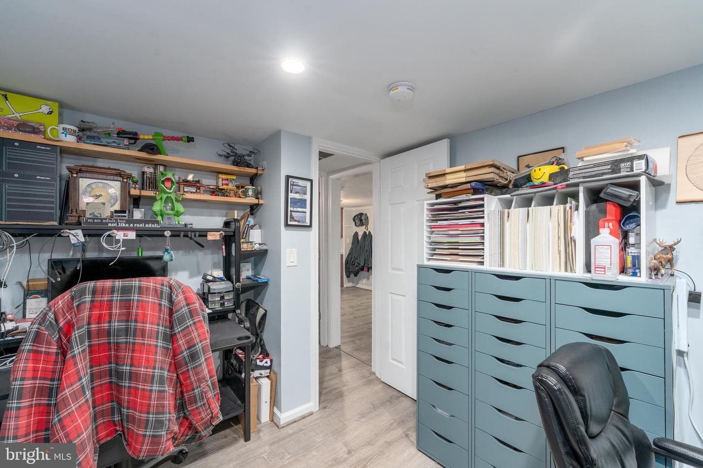 7875 Telegraph Road photo 15