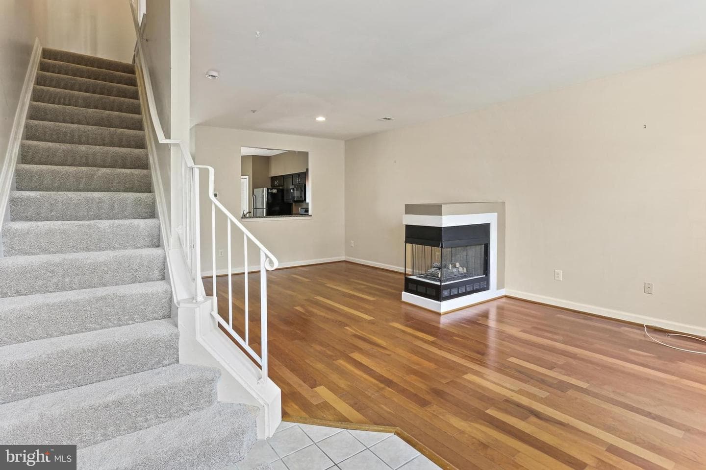 2710 Cherrywood Court photo 3