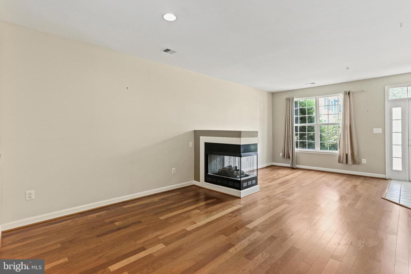 2710 Cherrywood Court photo 5