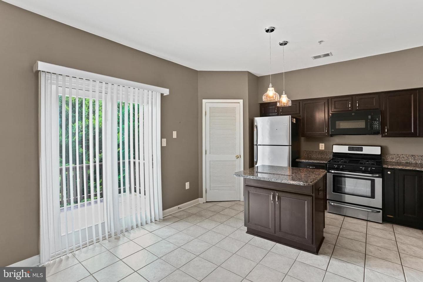 2710 Cherrywood Court photo 8