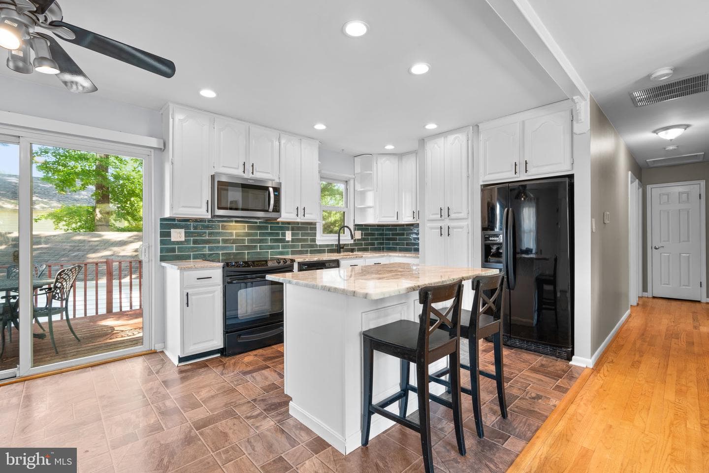 1746 Tacoma Road photo 10
