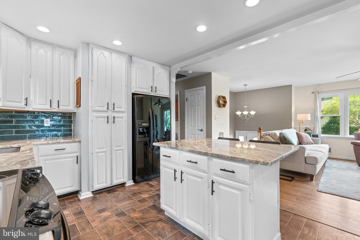 1746 Tacoma Road photo 13