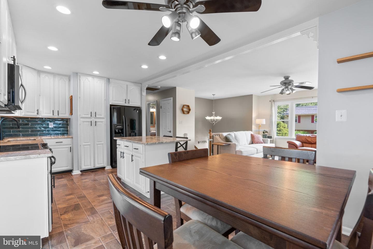 1746 Tacoma Road photo 16