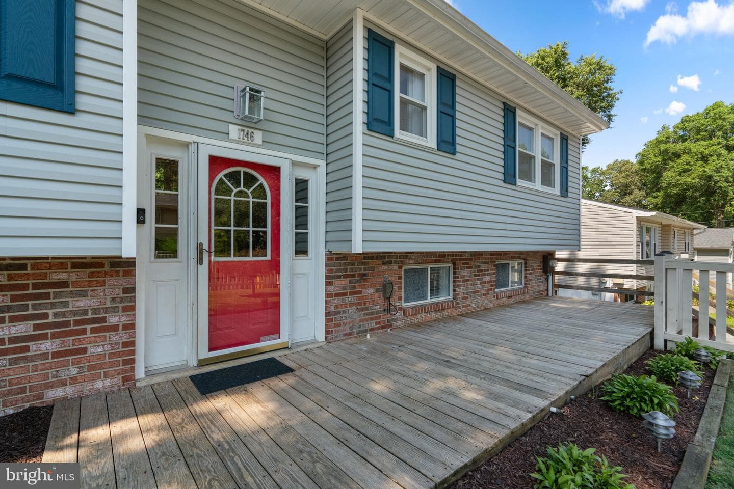1746 Tacoma Road photo 4