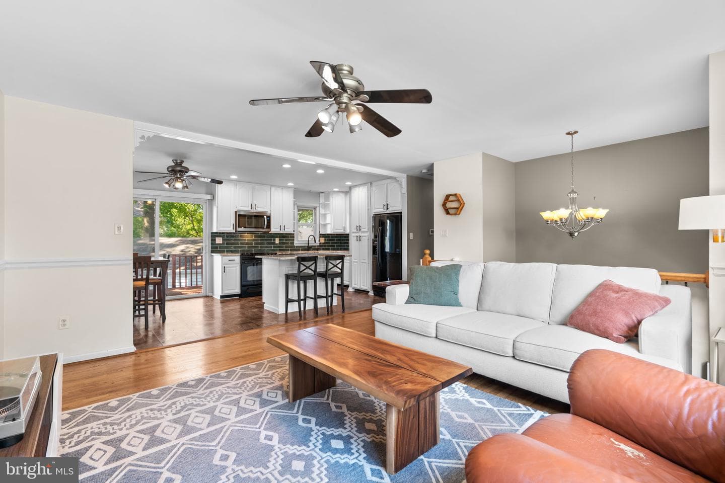 1746 Tacoma Road photo 9