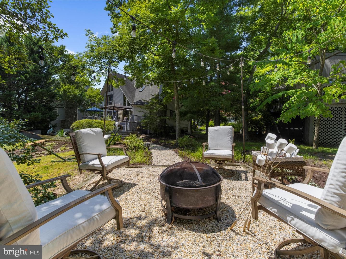 527 Lee Circle photo 6