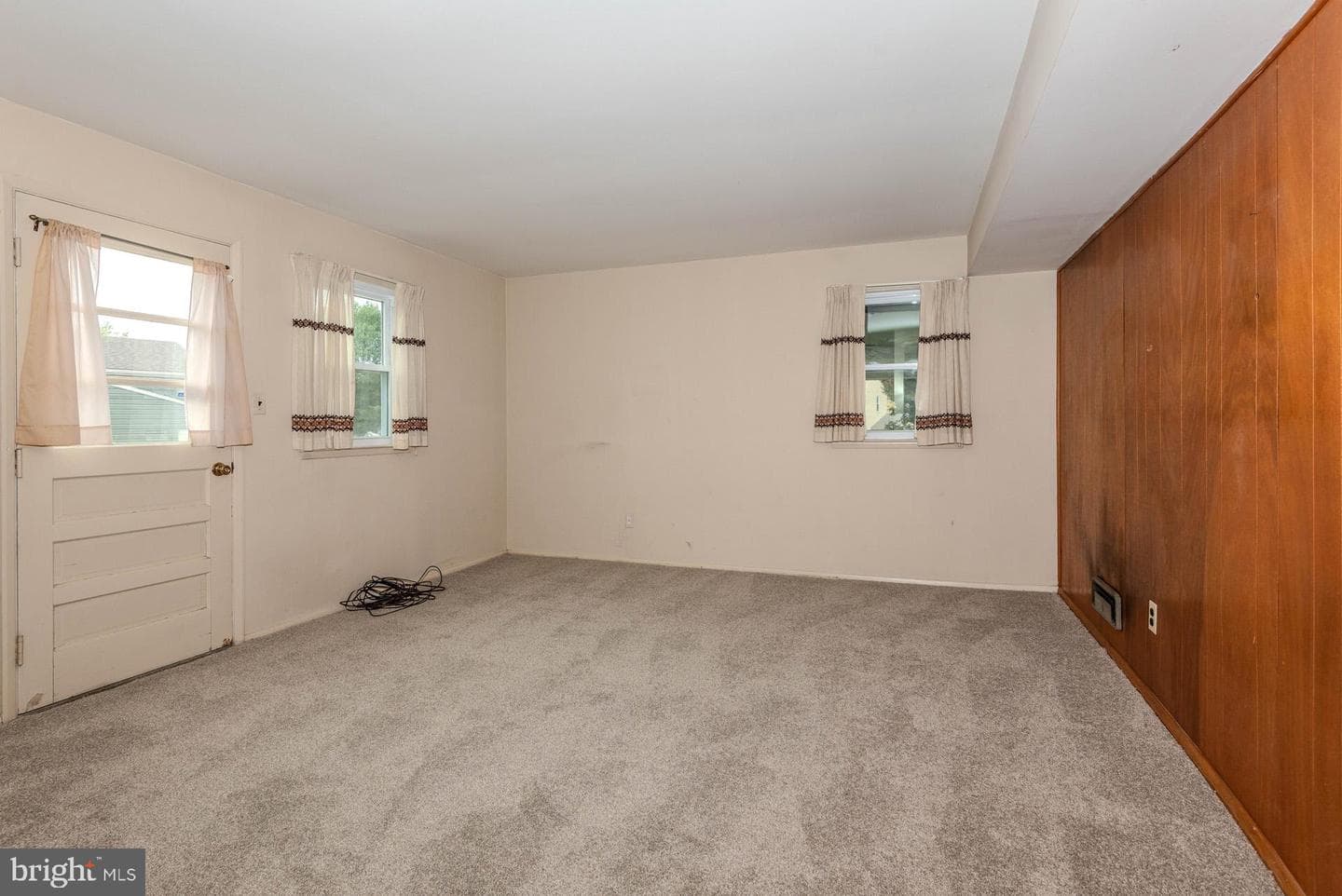 208 Ardmore Road photo 20
