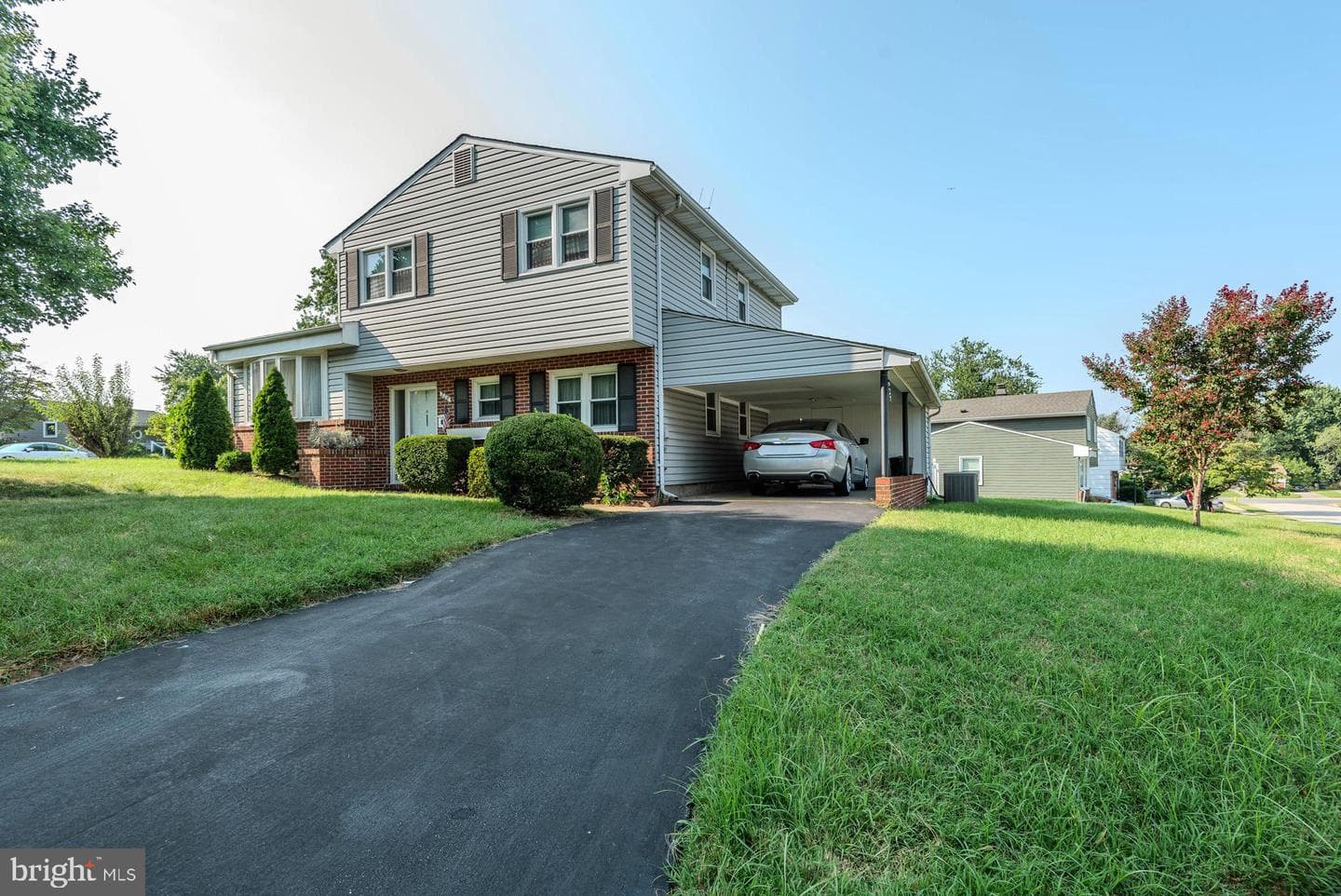 208 Ardmore Road photo 3