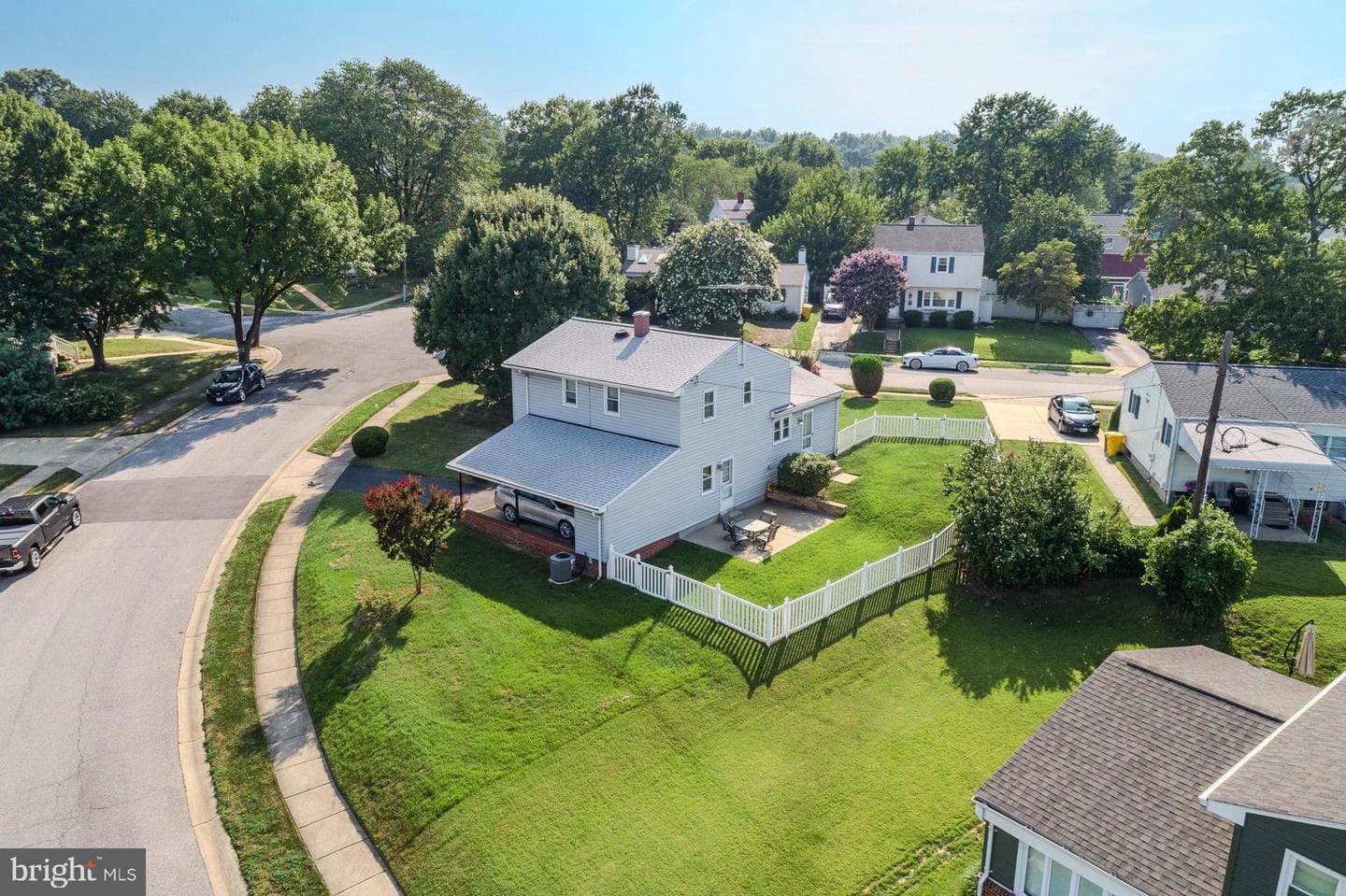 208 Ardmore Road photo 31