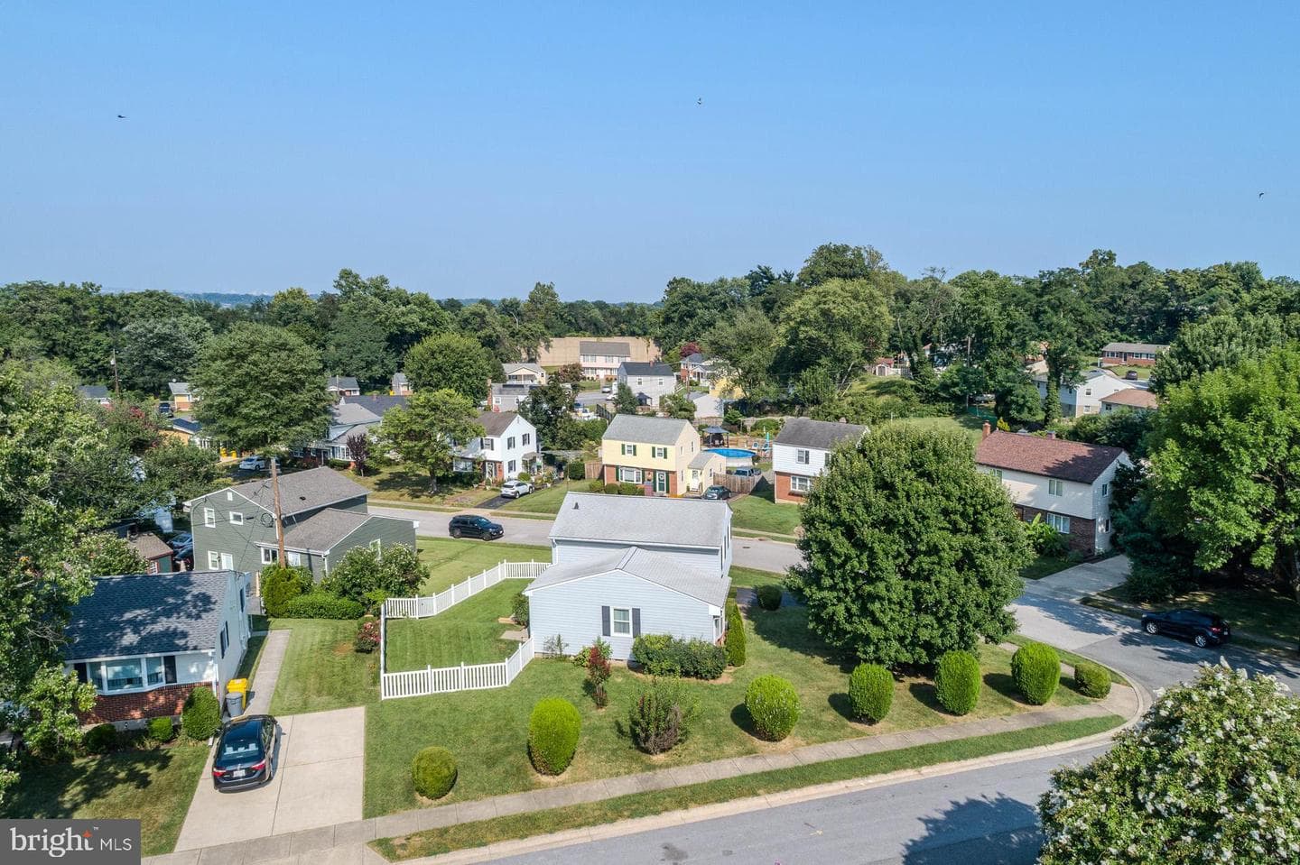 208 Ardmore Road photo 36