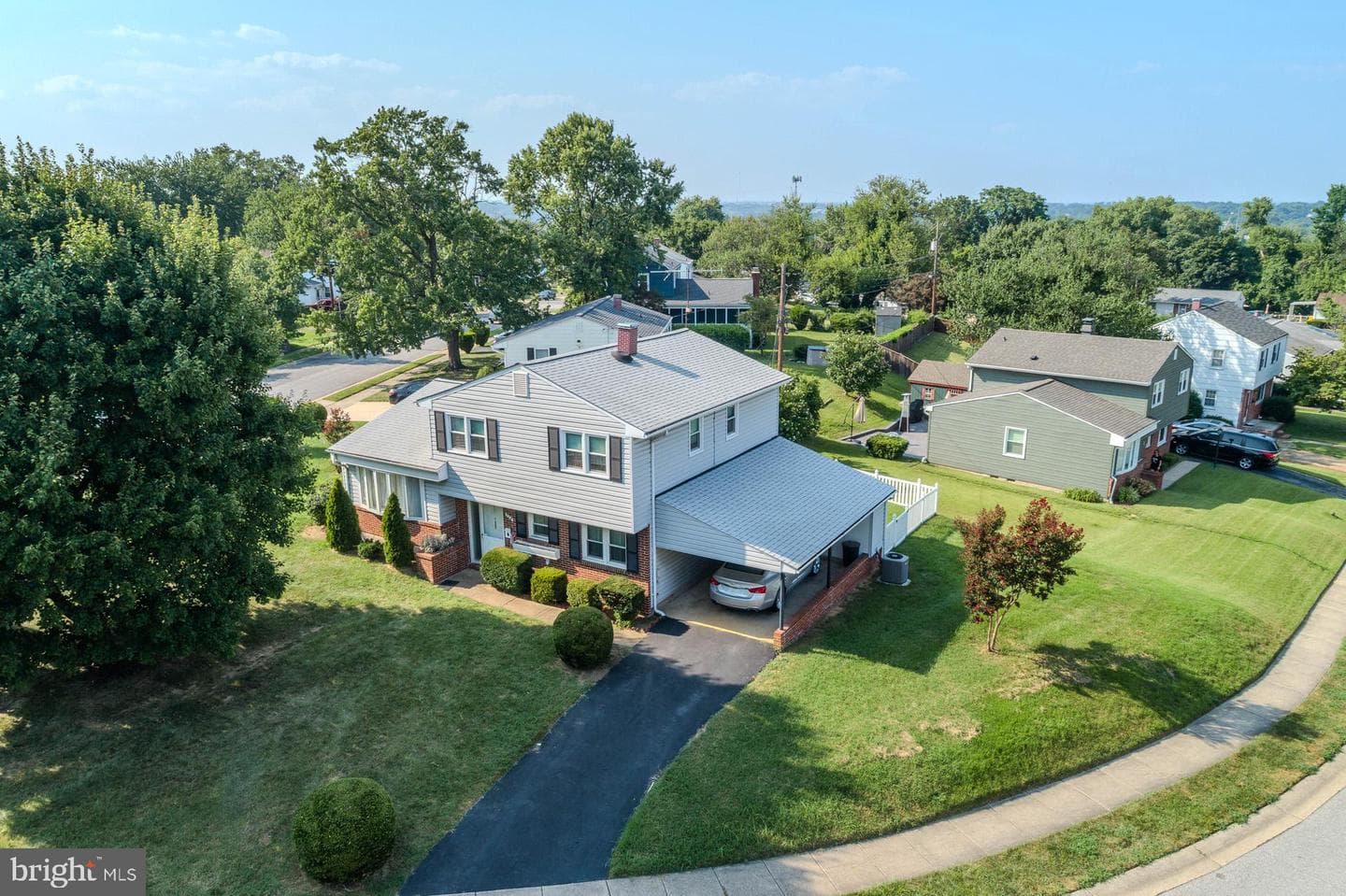 208 Ardmore Road photo 4
