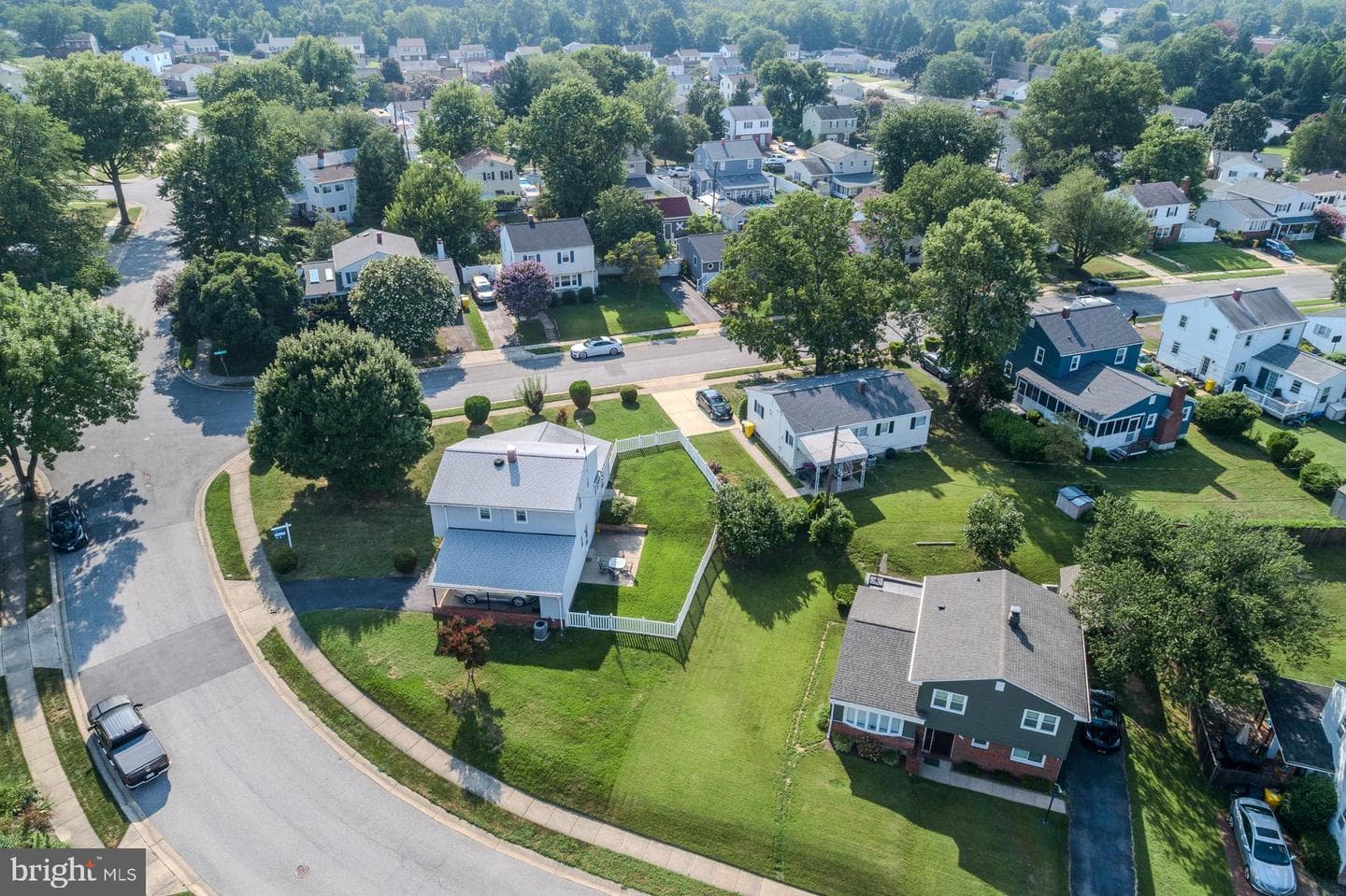 208 Ardmore Road photo 42