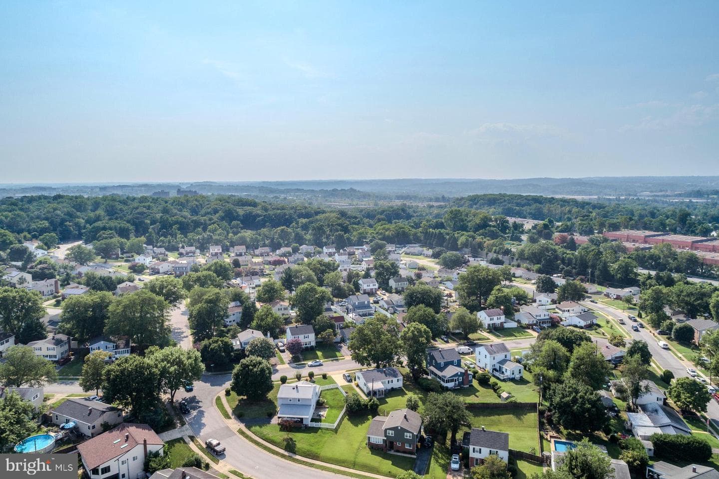 208 Ardmore Road photo 43