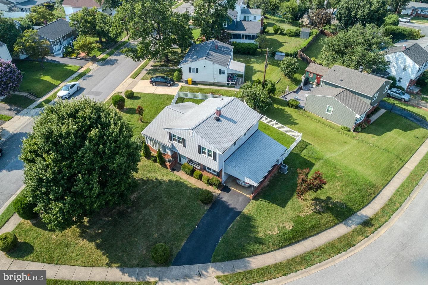 208 Ardmore Road photo 6