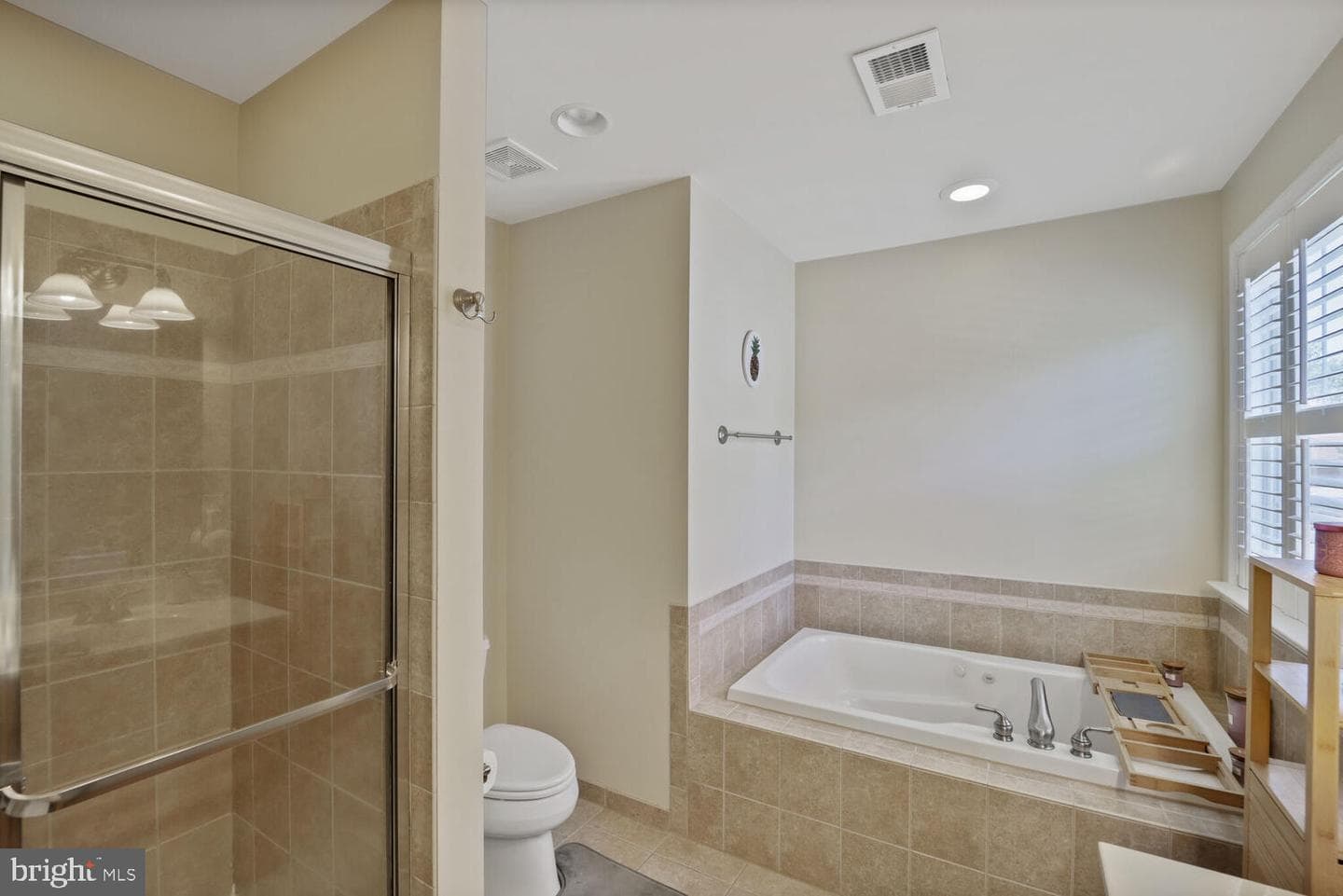 214 Poplar Avenue photo 18