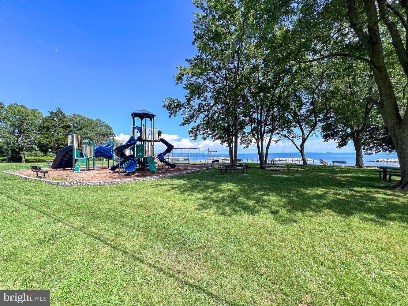 214 Poplar Avenue photo 23