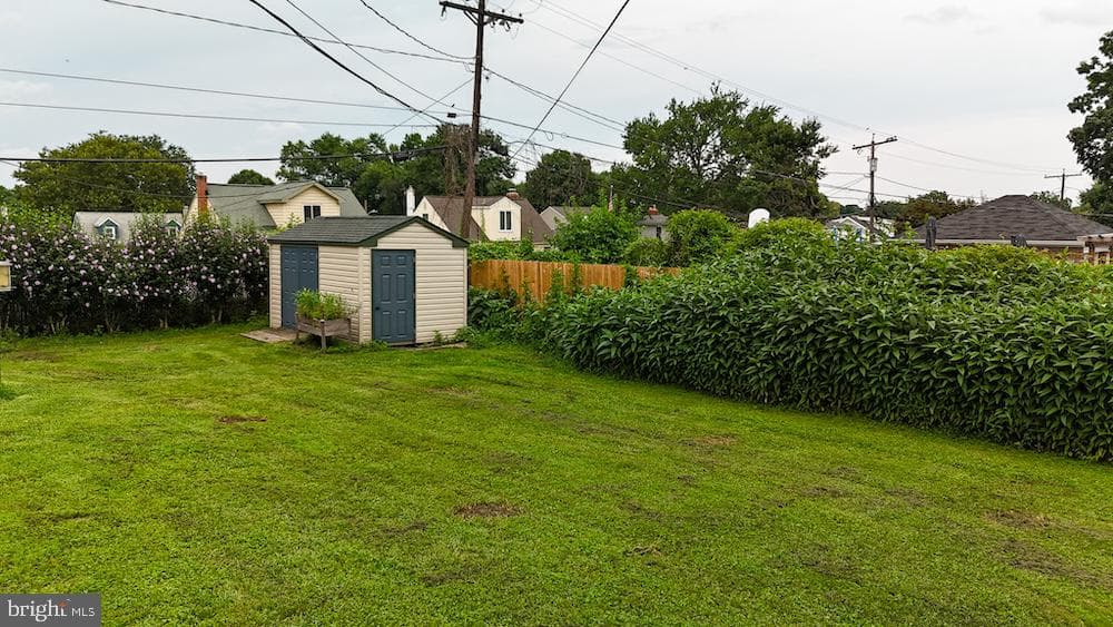536 Forest View Road photo 24