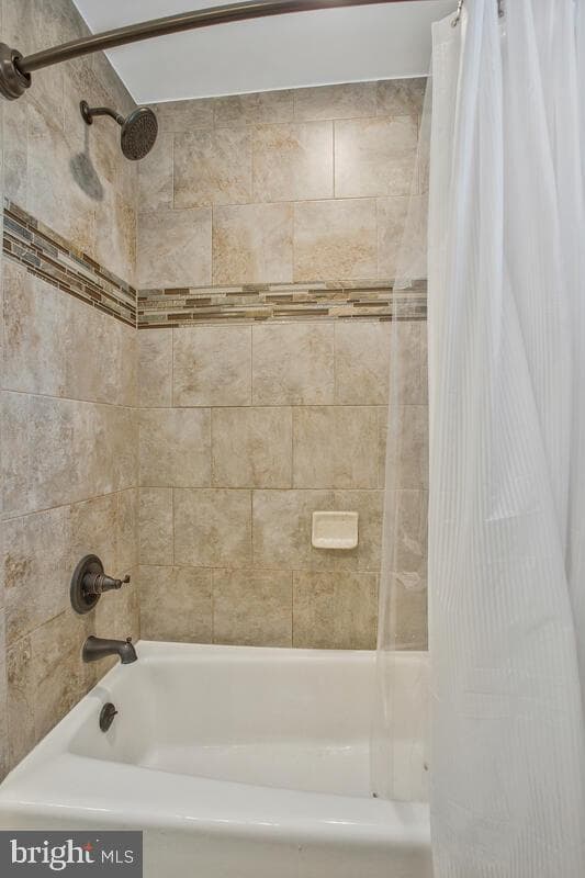 228 Royal Arms Way photo 19