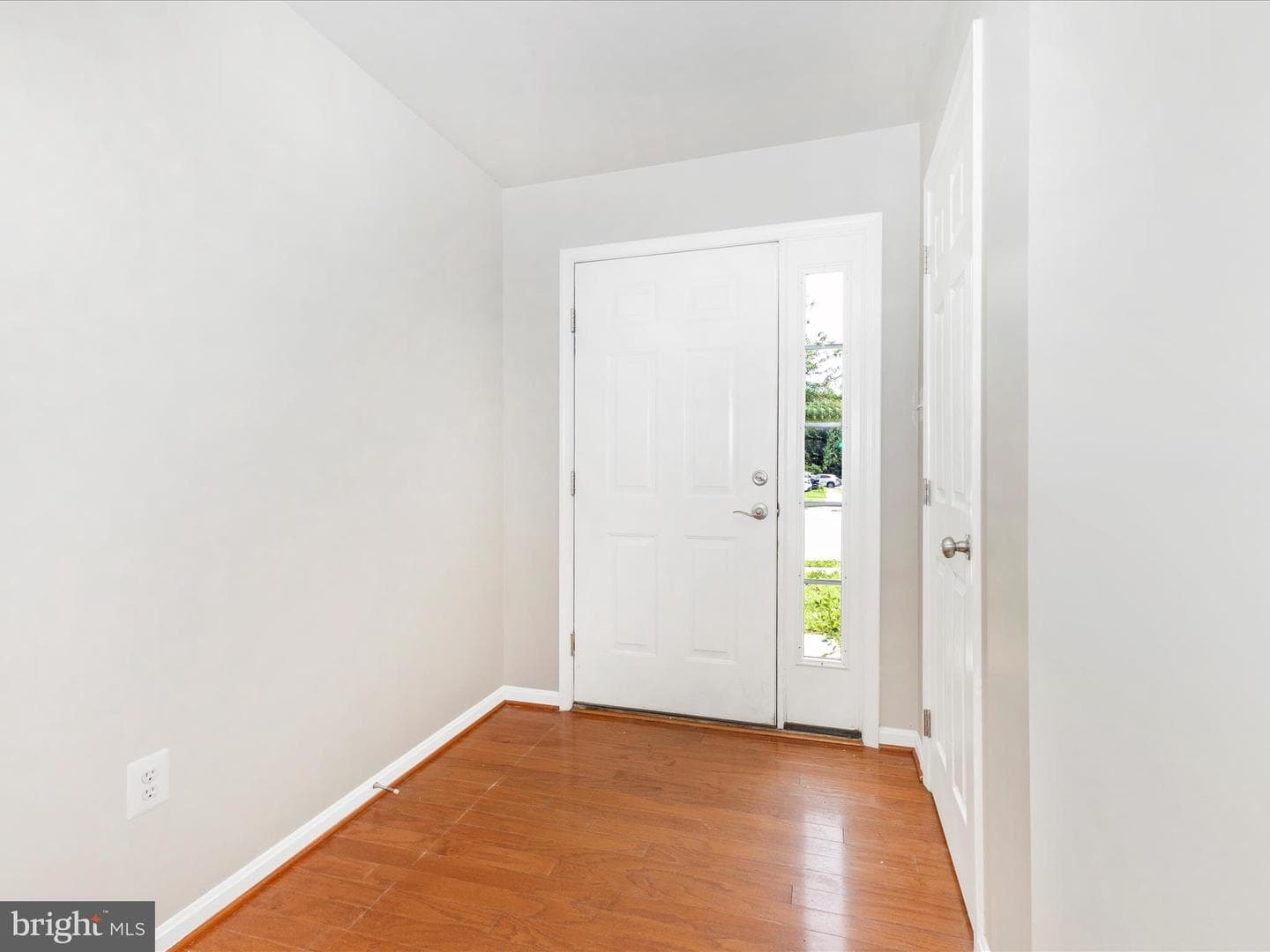 1710 Jennifer Meadows Court photo 3