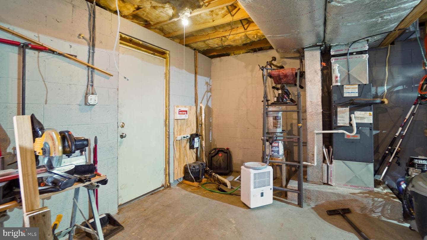 623 Drain Drive photo 34