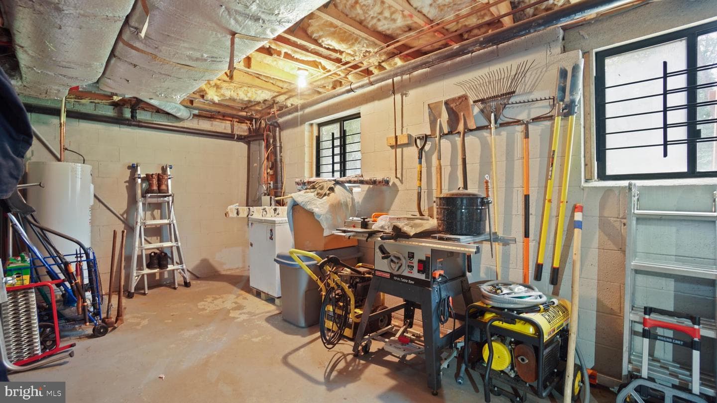 623 Drain Drive photo 36